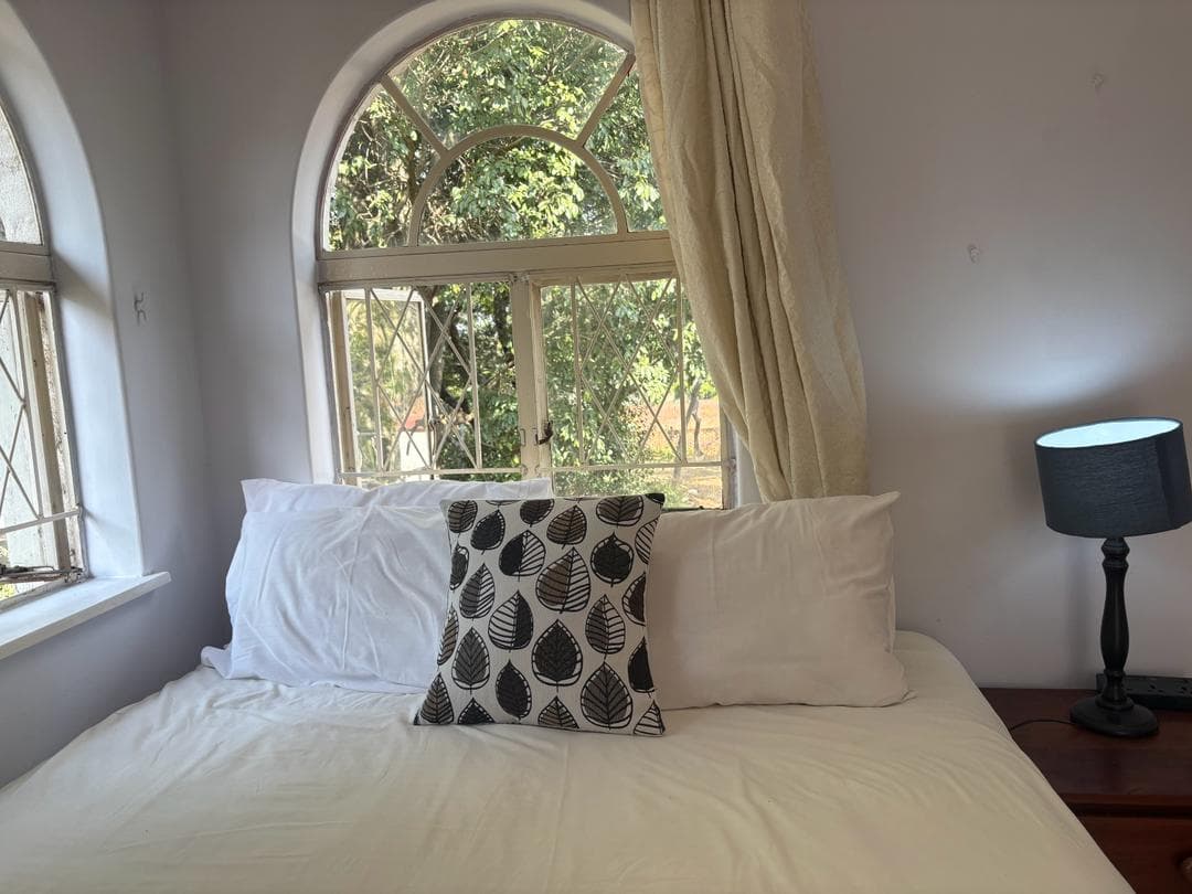 Cozy Ensuite — main view